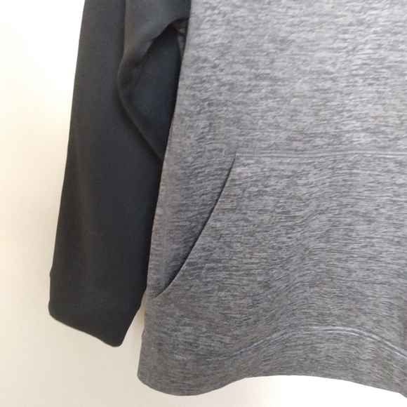 Adidas Team Issue Gray and Black Climawarm Fleece Lined Hoodie Size Medium - Picture 6 of 12